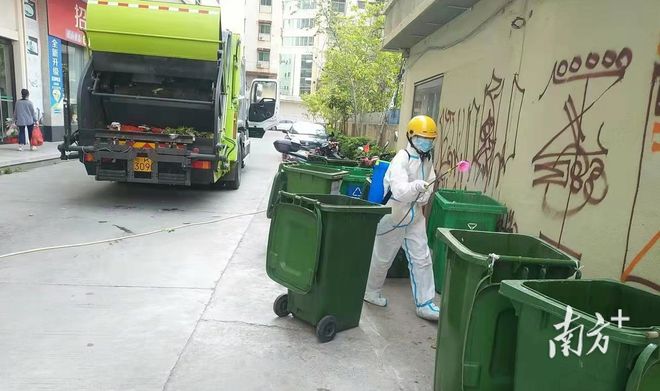 清运"三区"生活垃圾60余吨!电白区有一支环卫疫情防控应急队